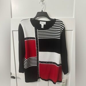 Alfred Dunner Black, Red, and White Long Sleeve Top